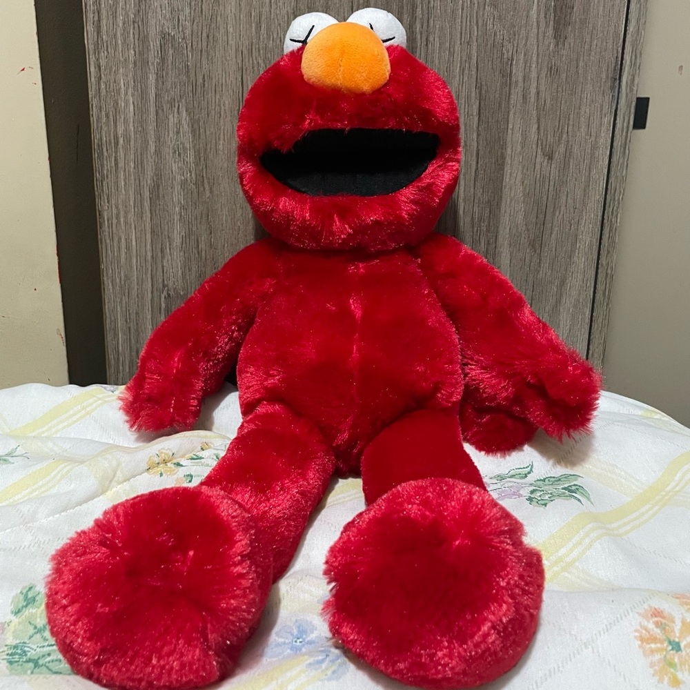 KAWS x Uniqlo Elmo Plush Red Sesame Street Collab
